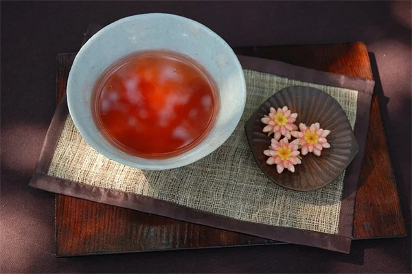 ギャレンタインズデーに贈る友情の花7選！花言葉と育て方のコツ