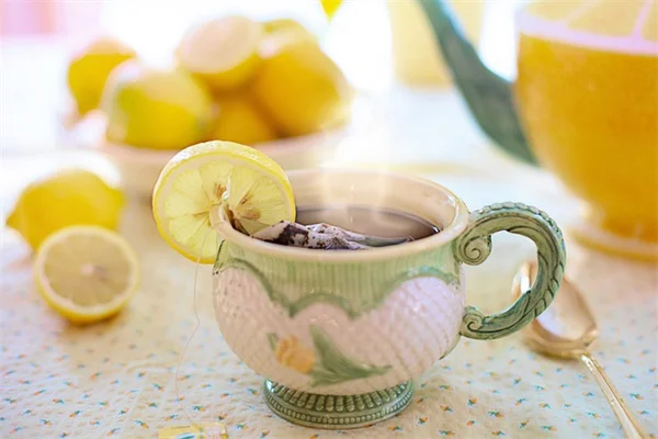 リンゴの茶色い斑点、実は食べられる？霜輪とラセットの見分け方